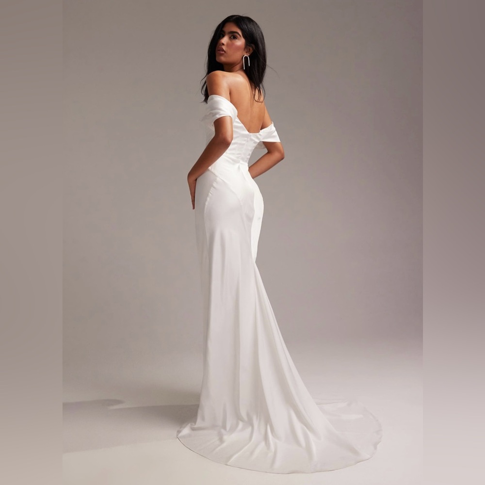 NEW ASOS Curve Bardot Off-Shoulder Satin White Wedding Dress Plus Size 22